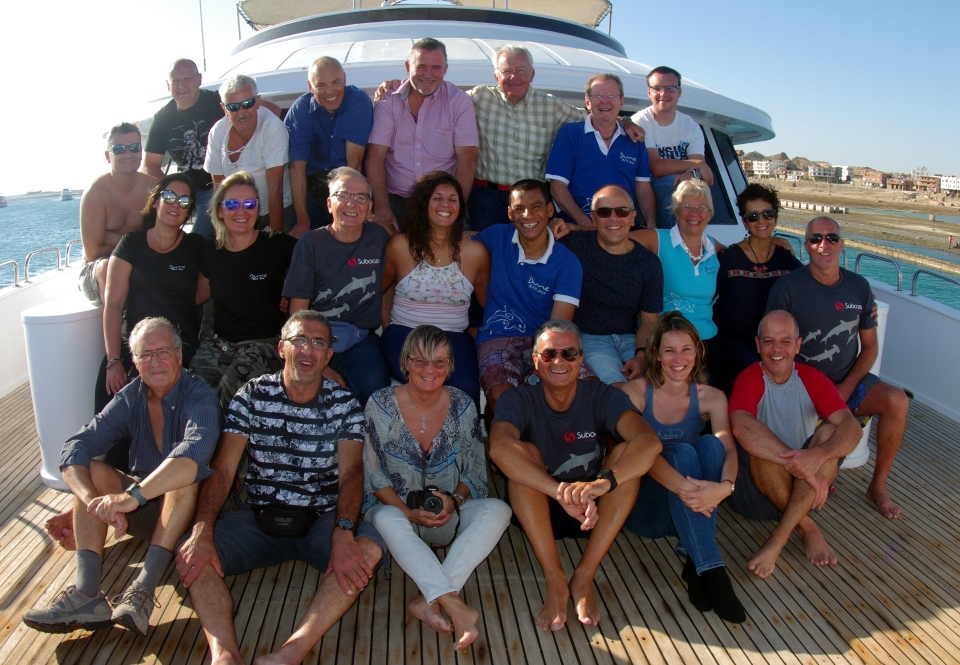 Photo de groupe sur la terrasse du pont supérieur avant