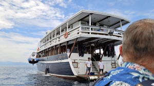 Embarquement sur l'Ambaï