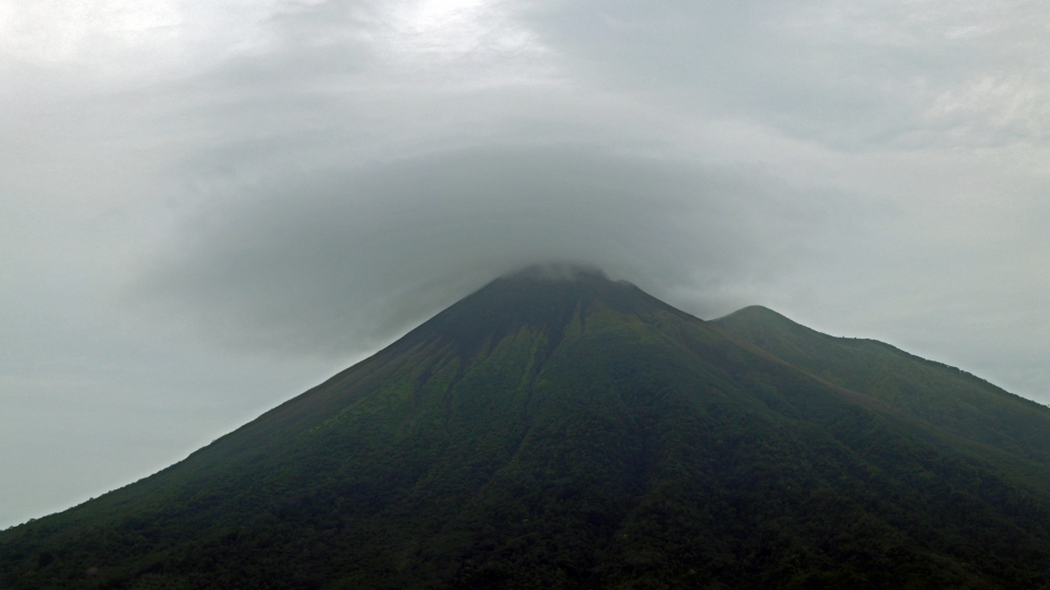Sommet du Volcan Api Gamalama