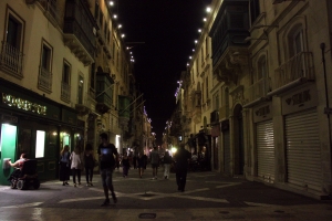 Rue de la République, artère principale de la ville