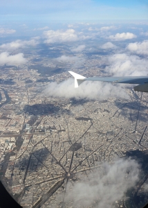Vol au-dessus de Paris