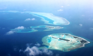 Les Maldives, un pays très touristiques avec des " resorts " luxueux